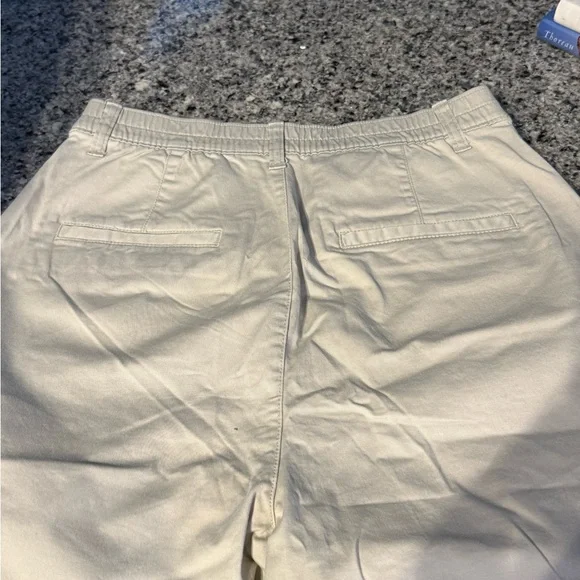 GAP Women's Khaki Elastic Waist Pleated Trousers - size 8 - Picture 12 of 14